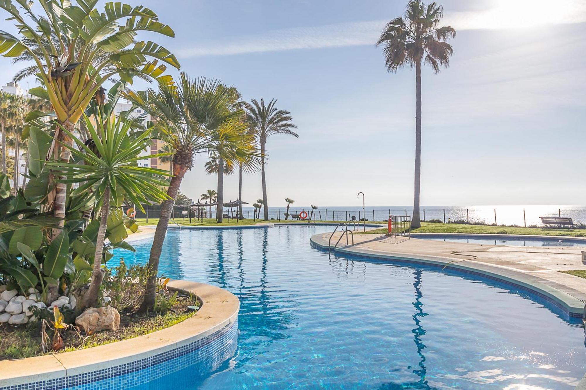 Mi Capricho Beach Front Sea View & Pool - Happy Rentals Sitio de Calahonda ภายนอก รูปภาพ